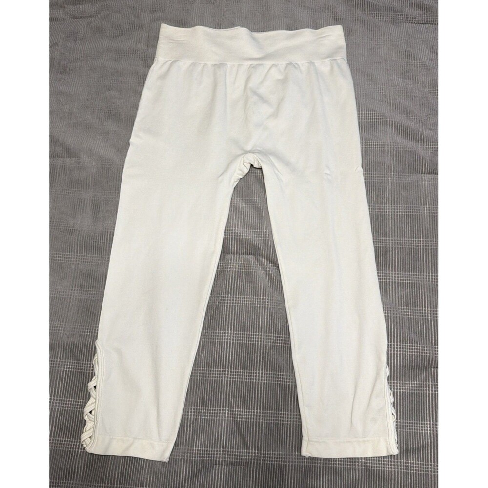 First Kick leggings, one size fits all, white, stretchy and comfortable.